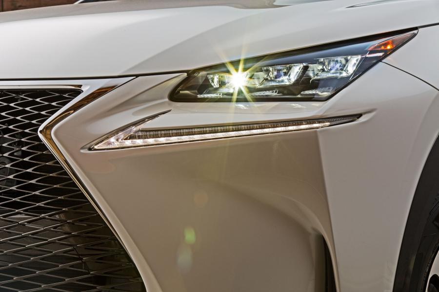 Lexus NX200t F-Sport 2014 года  (фото 7 из 84)